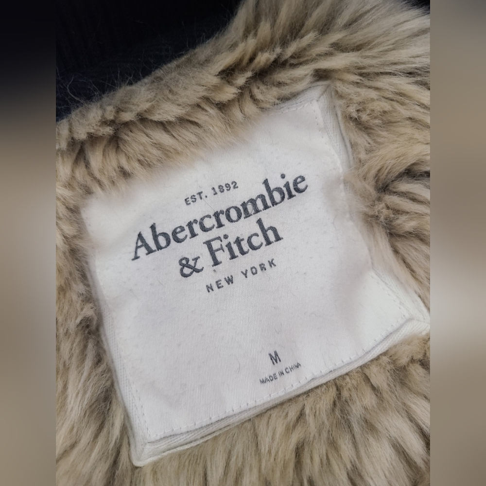 ♡ Y2K ♡ Abercrombie & Fitch Navy Hooded Toggle Pompom Jacket with Faux-Fur Trim - Picture 12 of 12